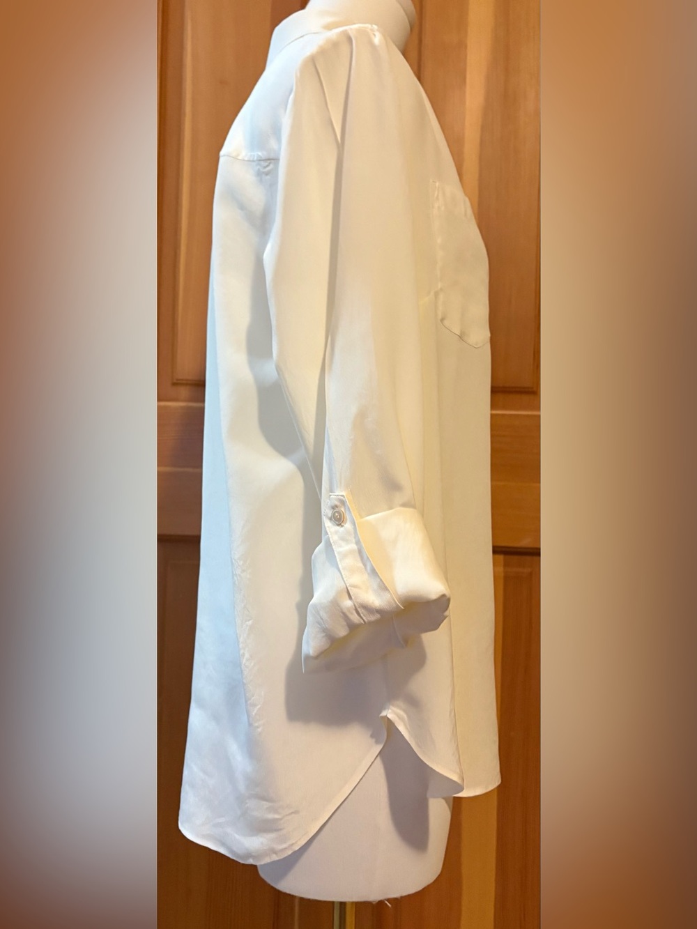 Talbots Cream Silk washable Long-Sleeve Button-Down Shirt w Roll Tabs & Pocket - Picture 5 of 9